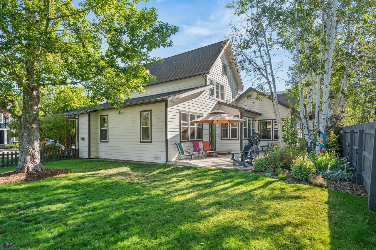 Your New Willits Home Awaits