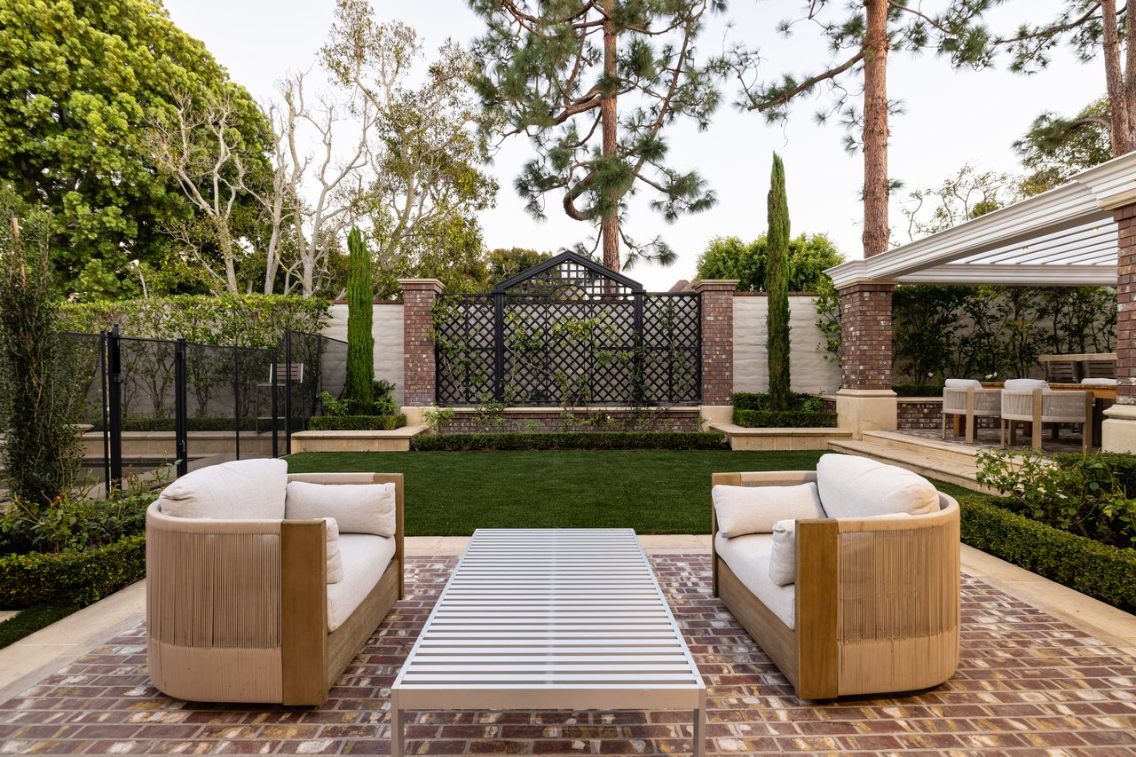 8 Gleneagles Drive