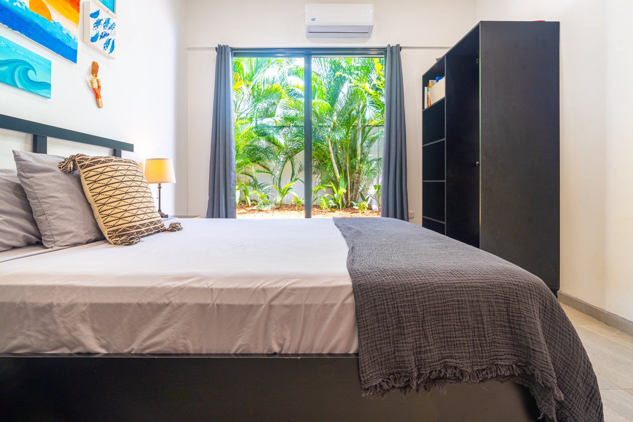 Modern 3 Bedroom Home - Walking distance to it all!