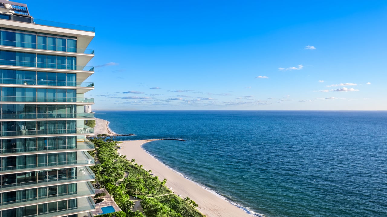 Top Miami Beach real estate agent Jeff Miller of the Jeff Miller Group specializing in luxury condos and waterfront homes