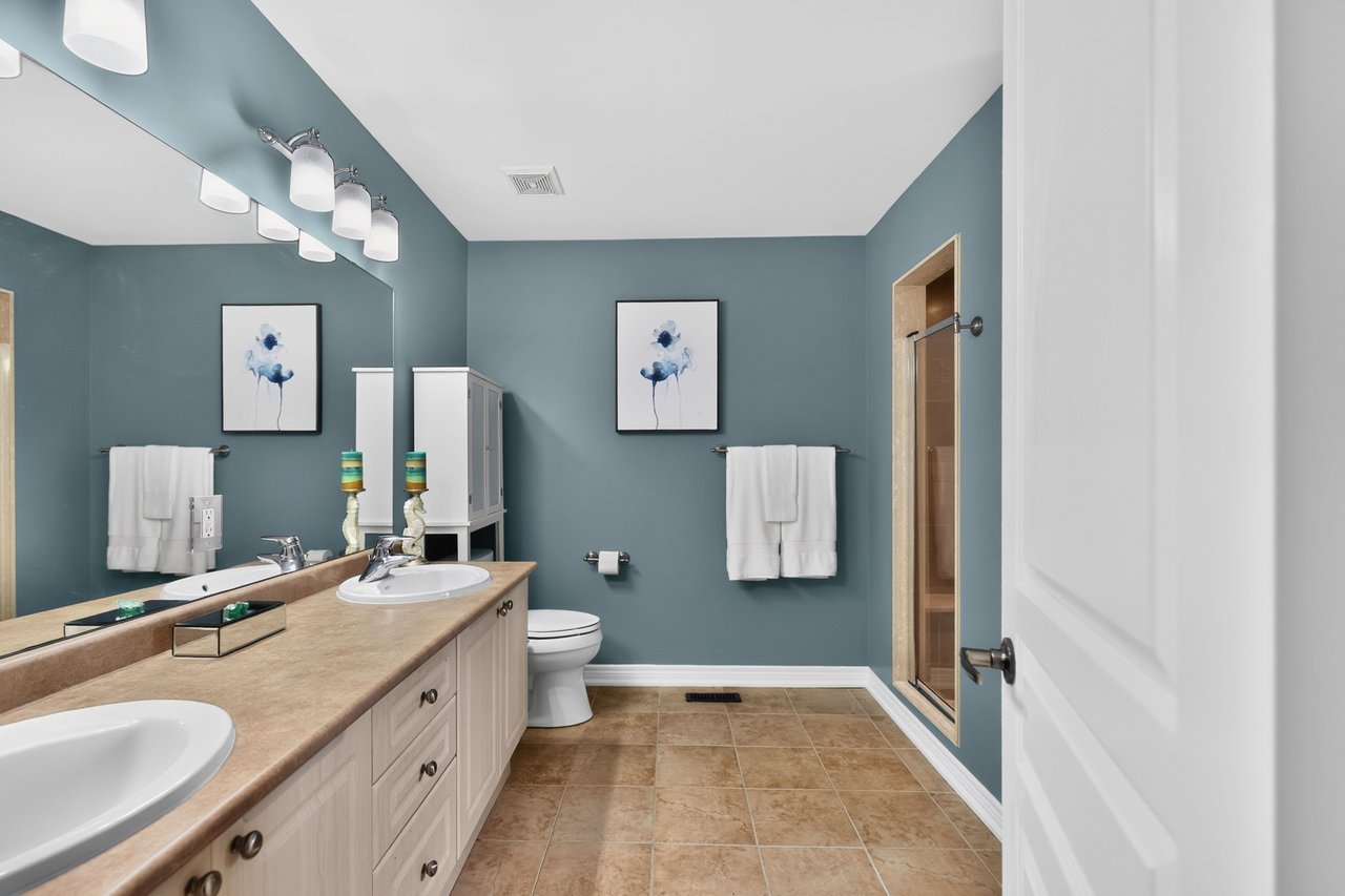 2269 Whitworth Drive, Oakville 