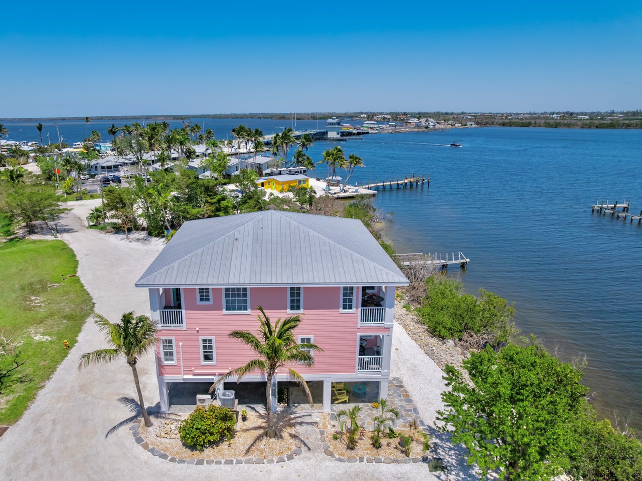 4581 Redfish Point RD