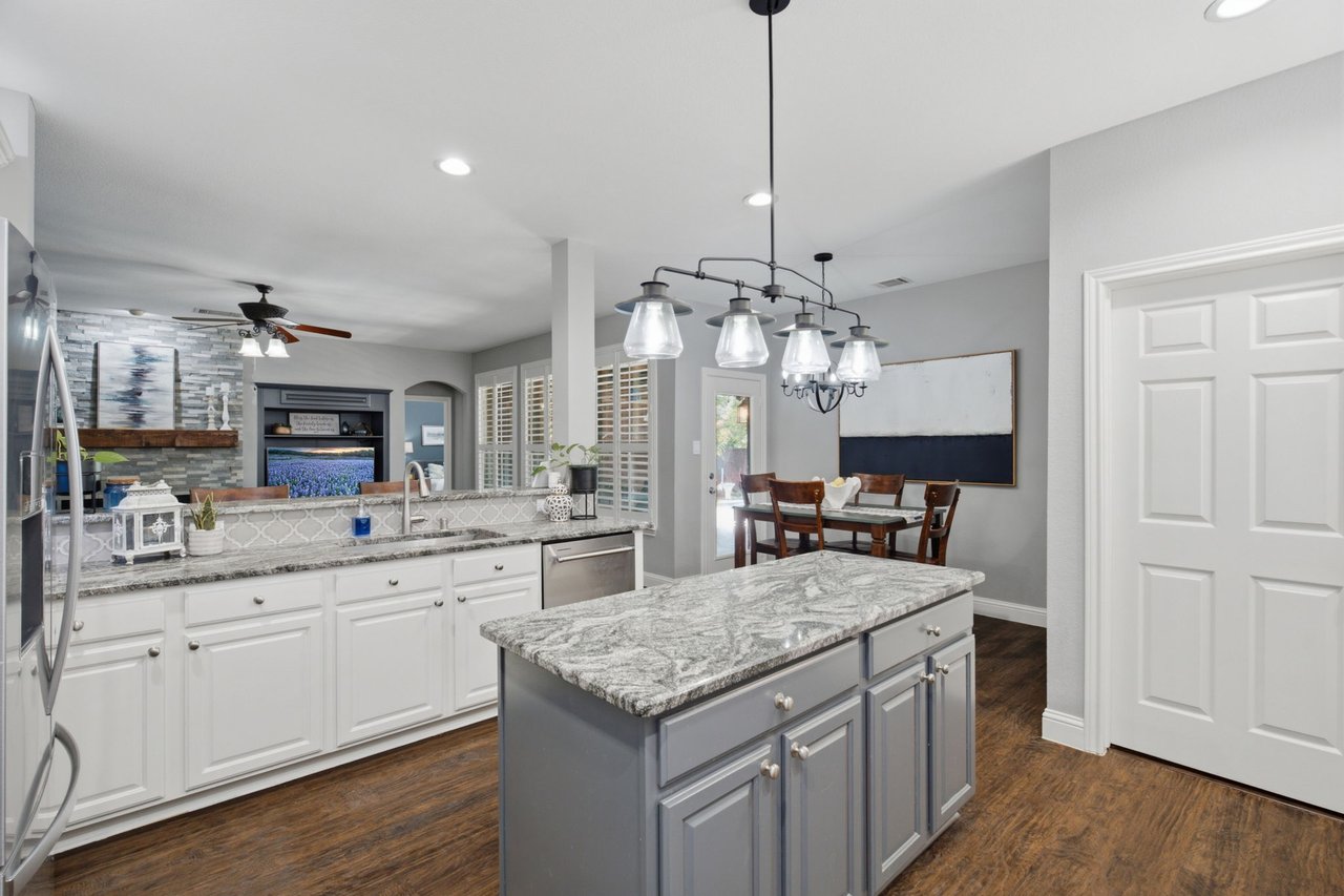 7005 Royal Glen Trail