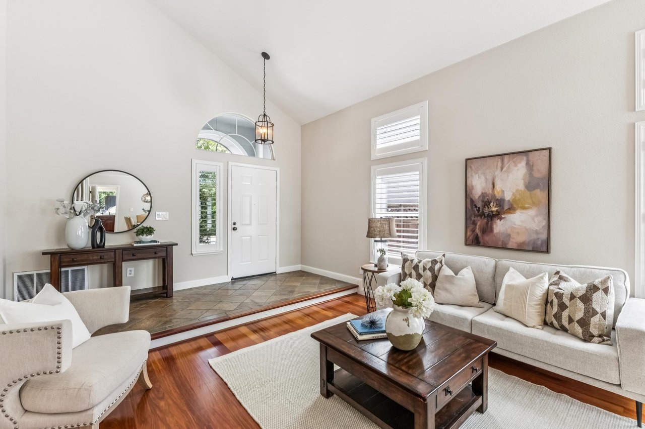 2426 Tapestry Way West Pleasanton
