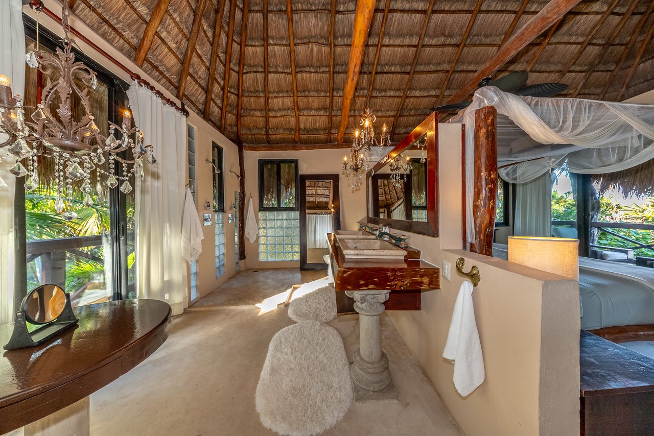Casa Chic Tulum | Rare Beachfront Estate in Hotel Zone