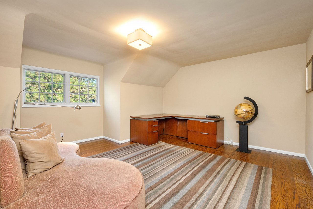 723 N Sierra Dr, Beverly Hills 