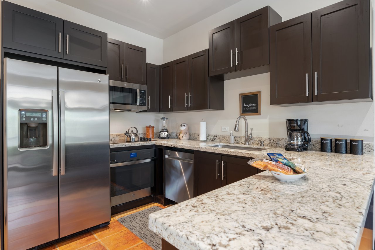 Laughing Gecko Suites | Beach Suites / Boutique Hotel For Sale