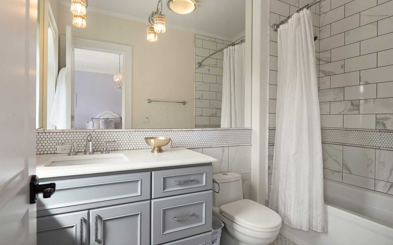 Private, Tranquil Resort-Style Living in Redmond’s Starwood Neighborhood