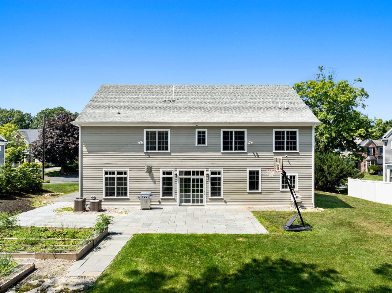 18 Patton Rd, Wellesley