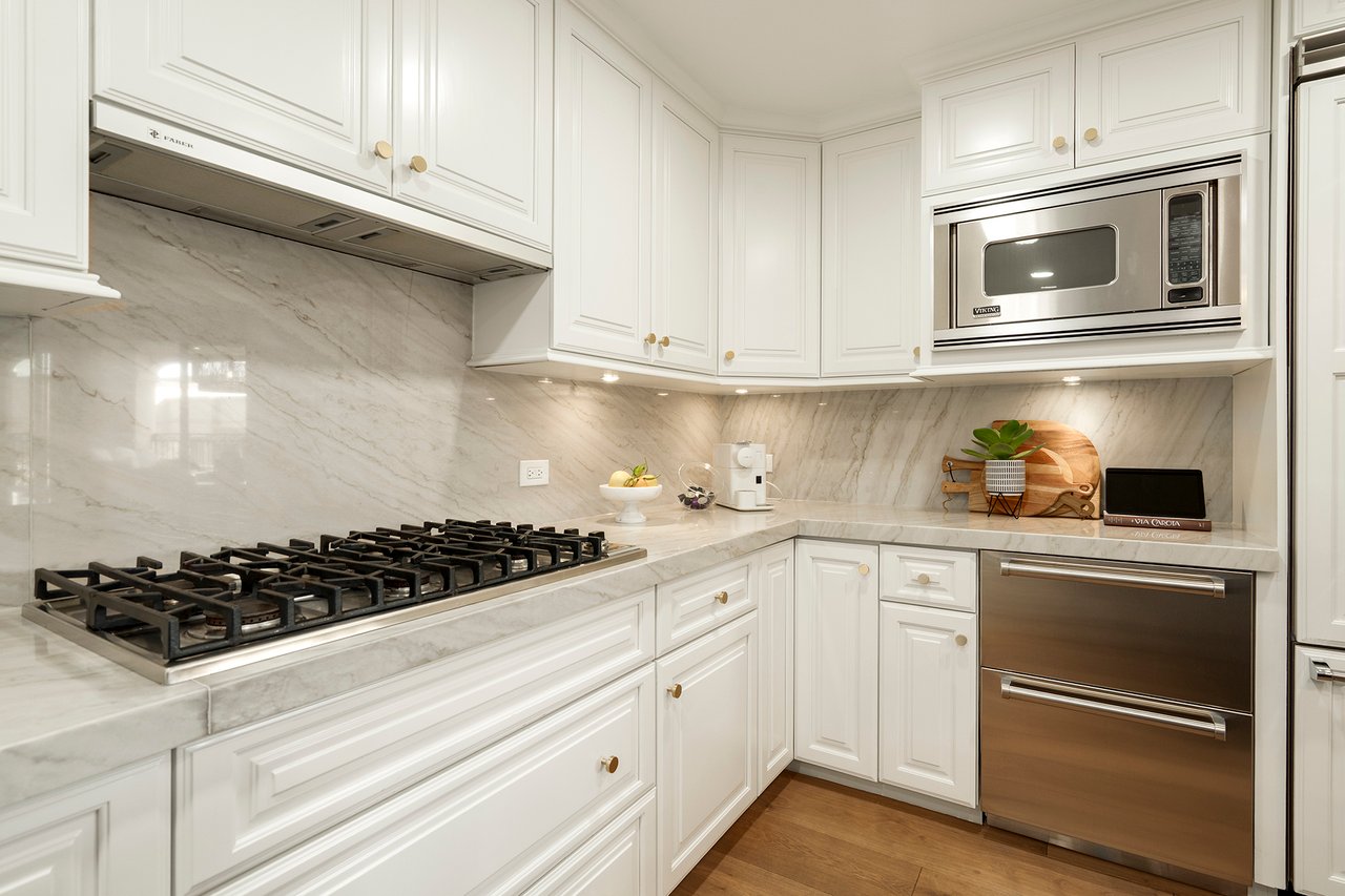 7175 E CAMELBACK Road, 401