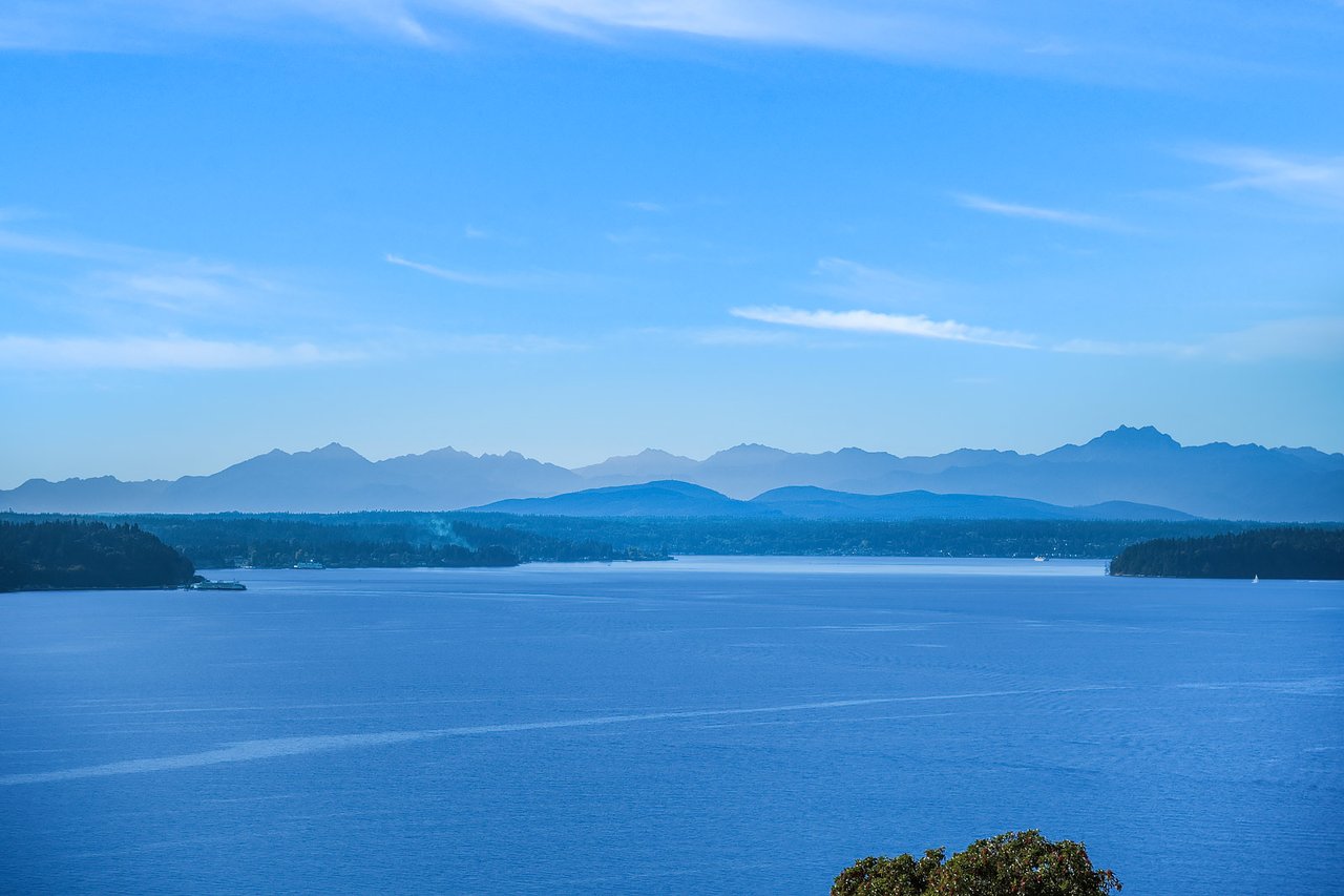 10245 Marine View Drive SW