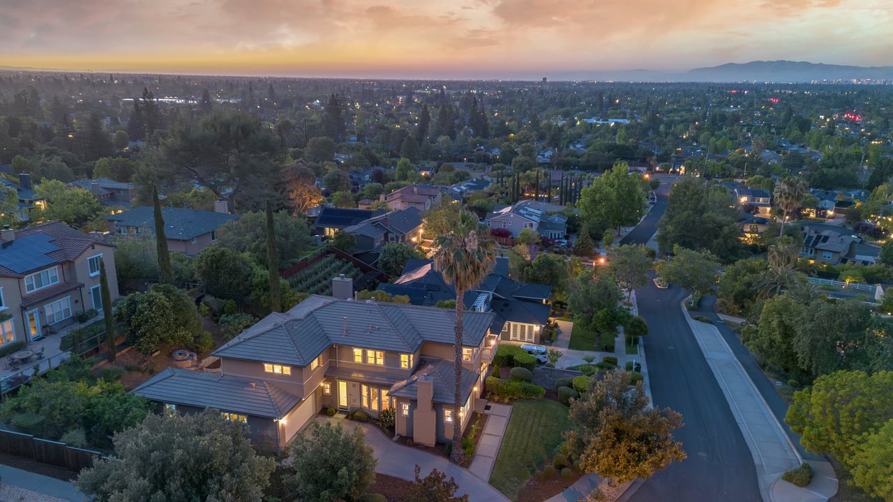 Broker Tour at 116 Regent Dr in Los Gatos Featuring Sipbie Caffè