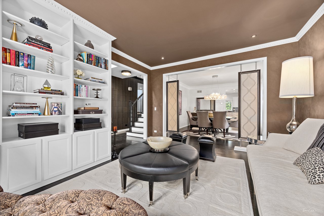 1950 Elmore Ave, Downers Grove