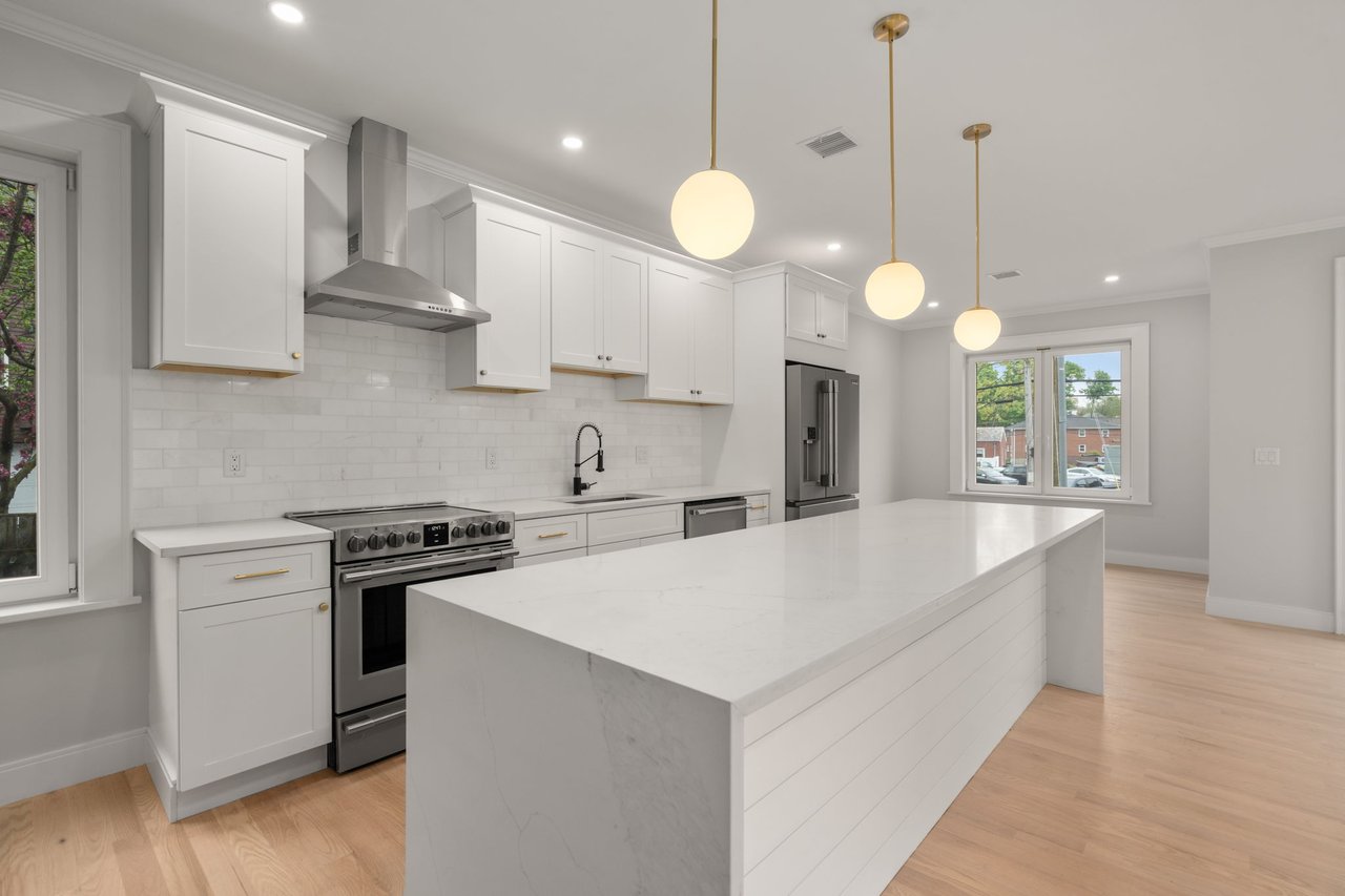 199-201 Copeland St. # 2