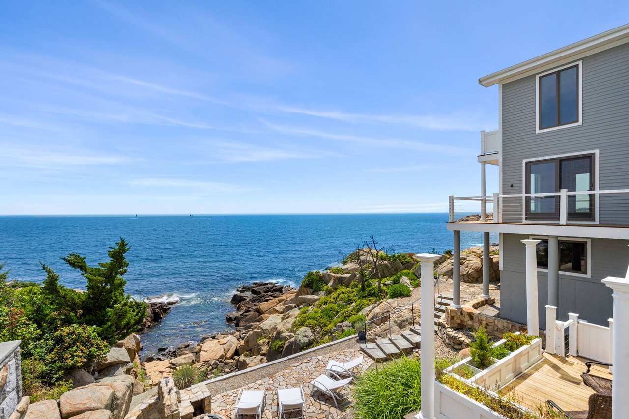 6 Naomi | Gloucester