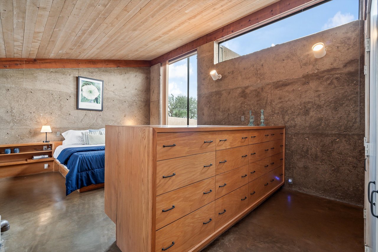85 Hog Canyon Road