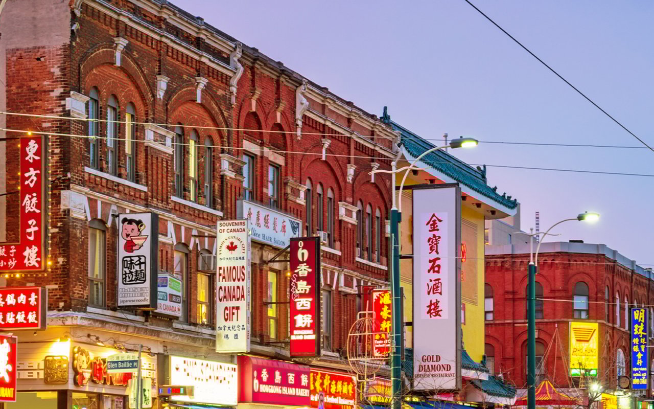 Toronto Walking Tour: Get to Know a Neighbourhood