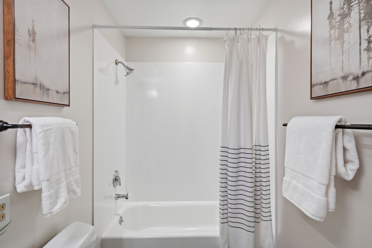 3240 Santa Maria Avenue