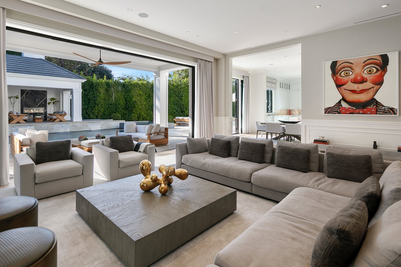 9520 Hidden Valley Rd, Beverly Hills