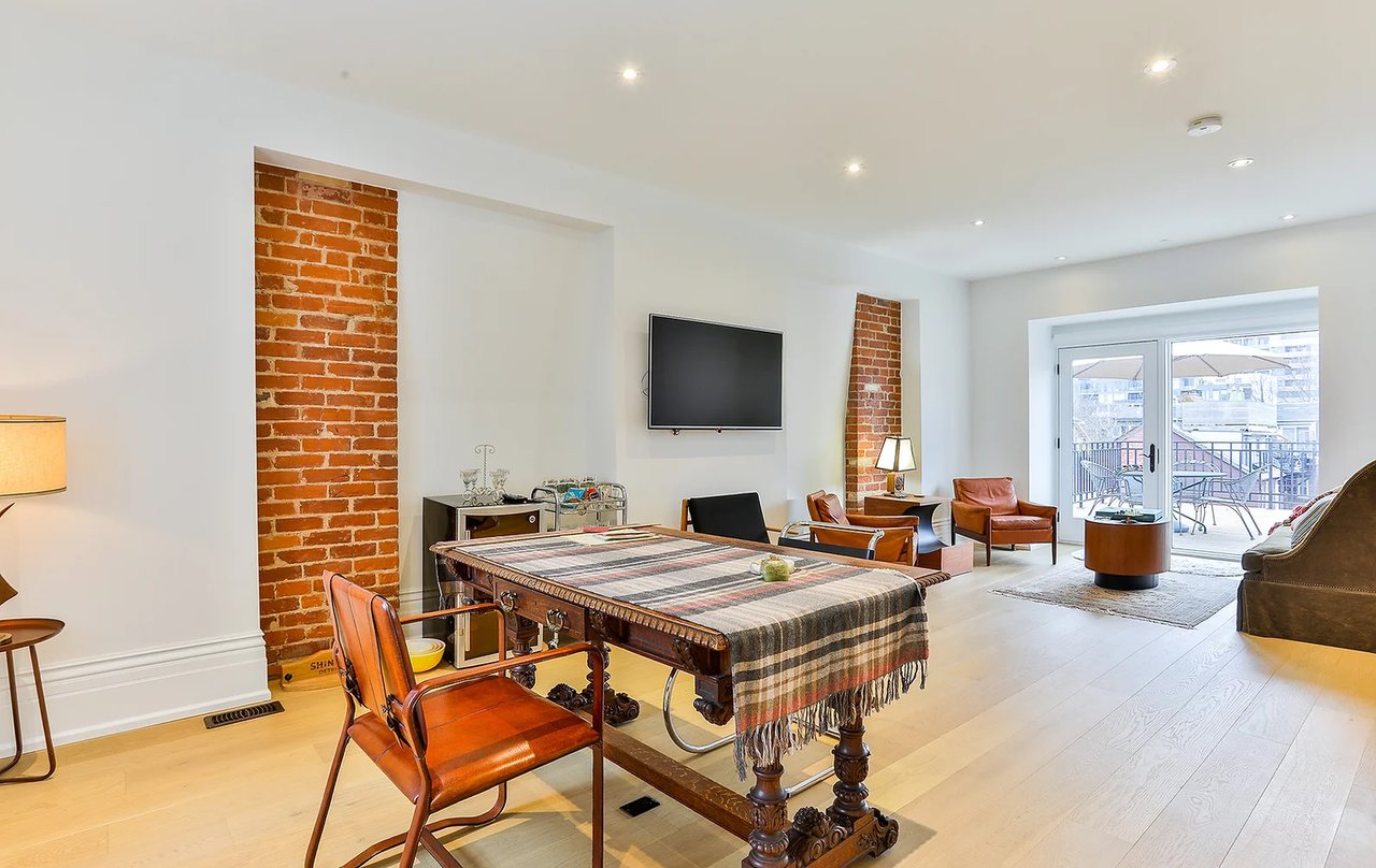 38 Beaconsfield Ave 