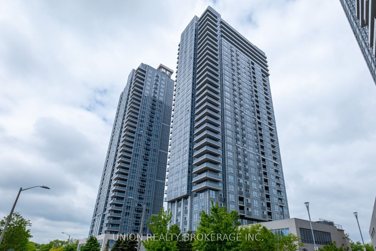 255 Village Green Sq, Ste 203