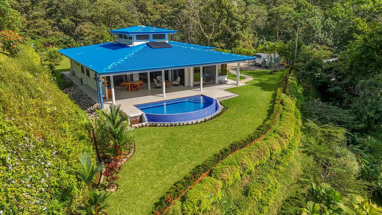 Private 2-Bed Hacienda with Ocean & Mountain Views, Pool & Development Potential in Ojochal
