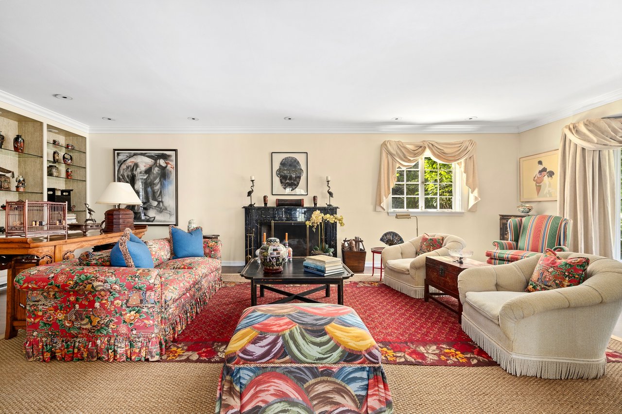 616 Perugia Way