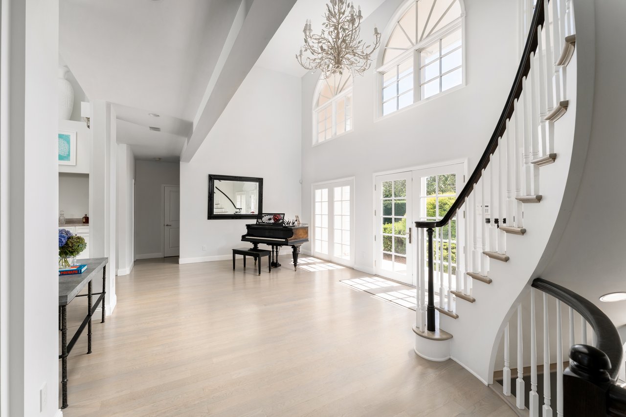 Southampton Village Summer Rental with Tennis / Pool