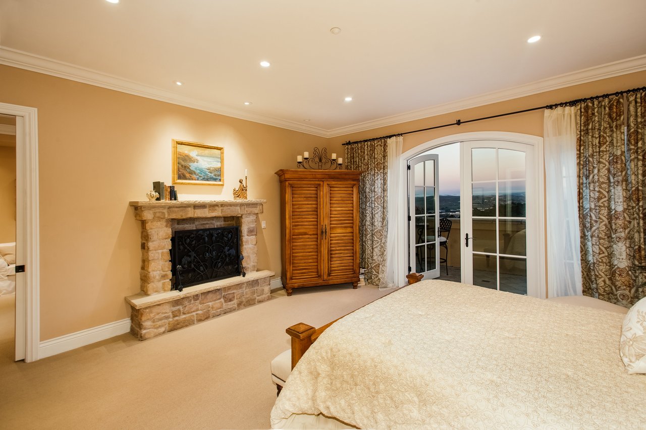 7410 Alturas Court, Monterey