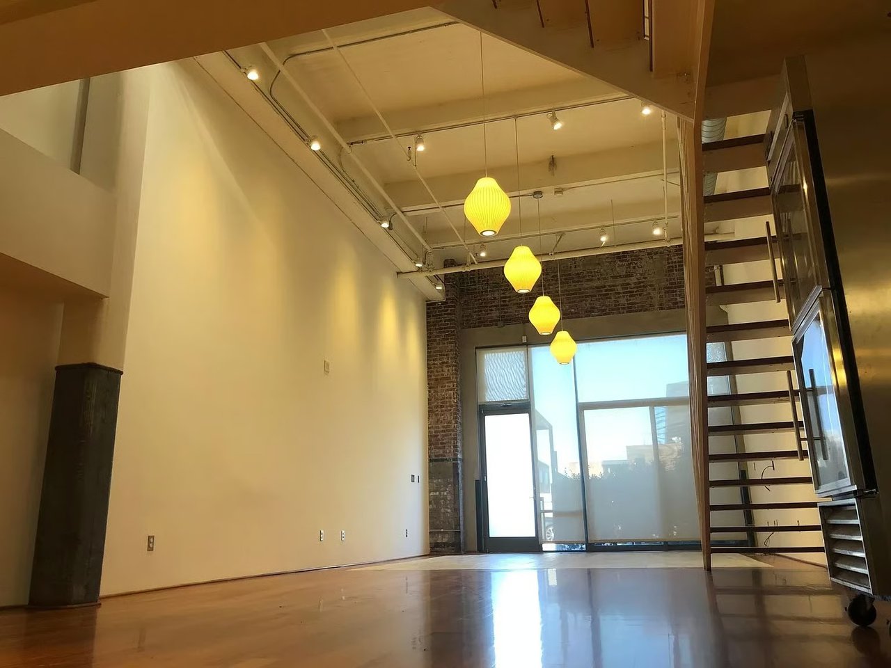 1850 Industrial St