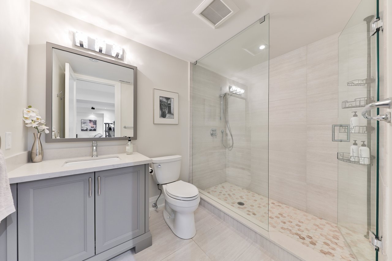 408 Saville Crescent, Oakville