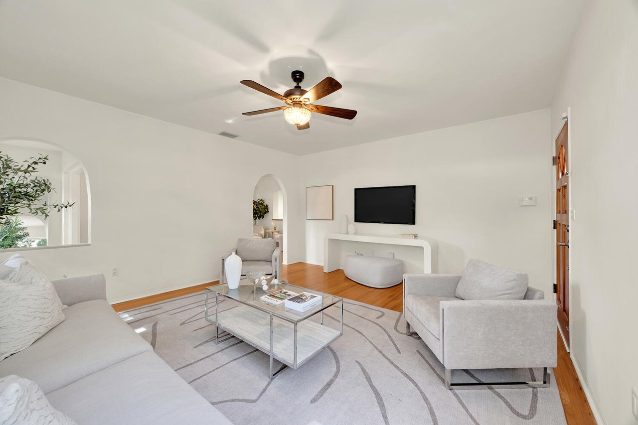 Coral Gables Corner Charmer
