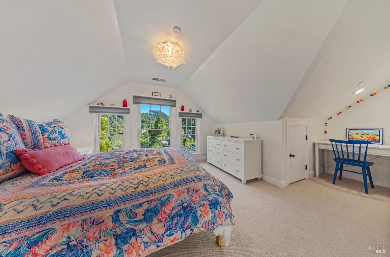 309 Corte Madera Ave