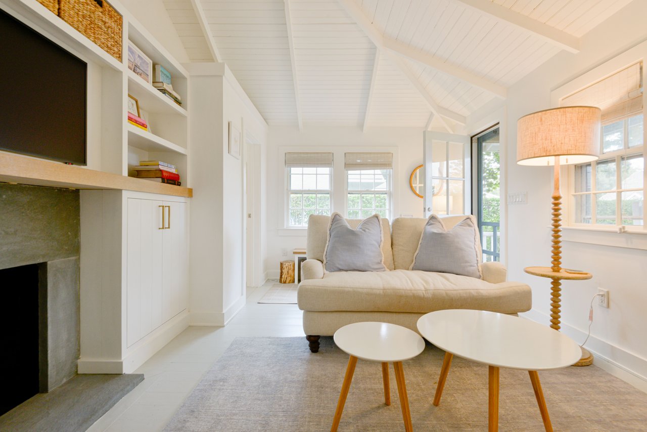 18 West Sankaty Road