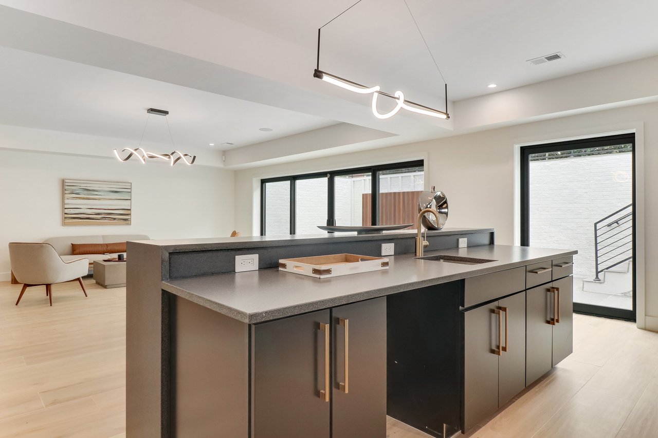 	  	1138 Basil Rd, Mclean, VA 22101