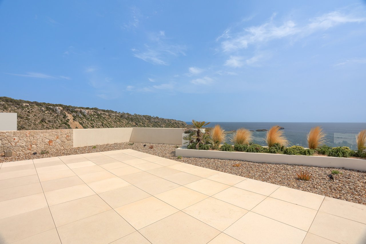 Modern Villa in The Exclusive El Toro Community