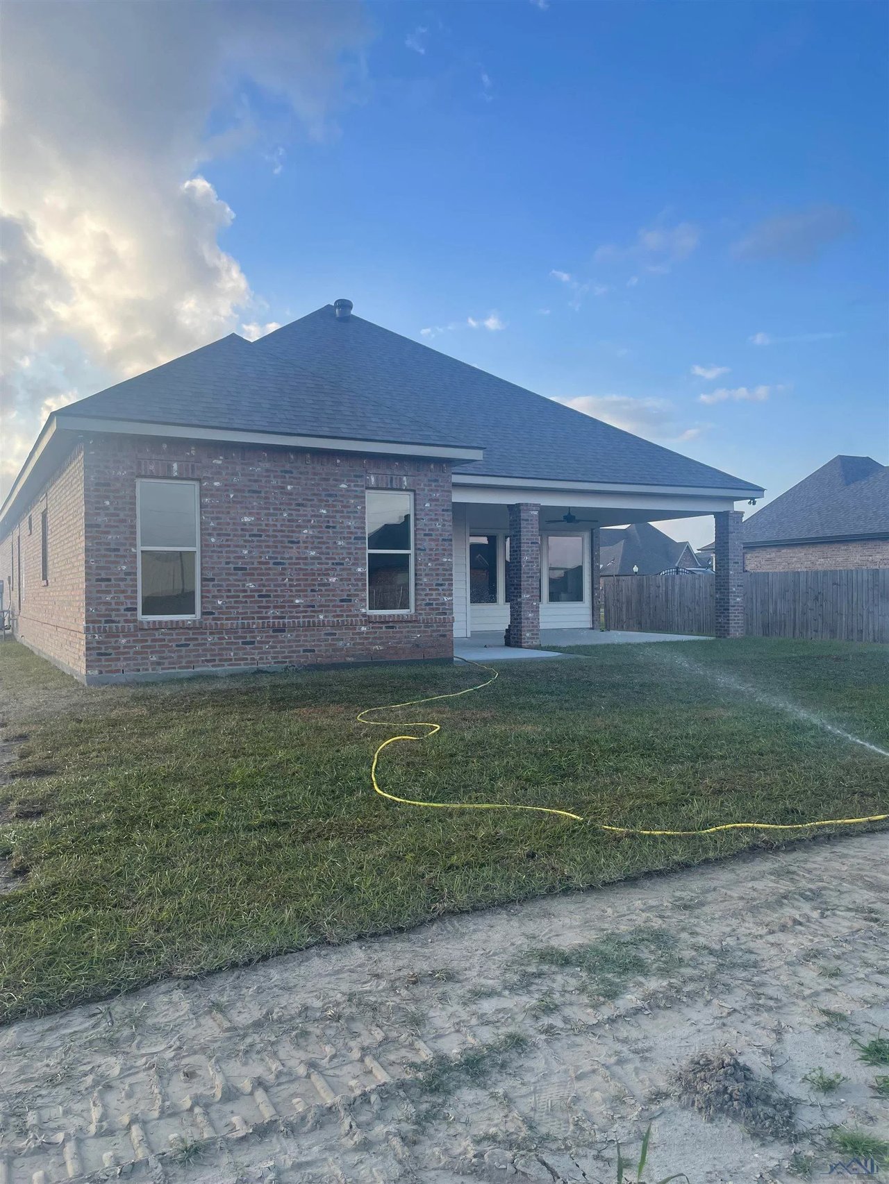 351 Ravensaide Dr
