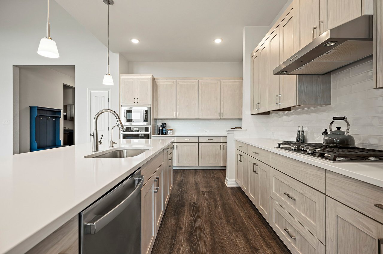 Contemporary Sweetwater Stunner