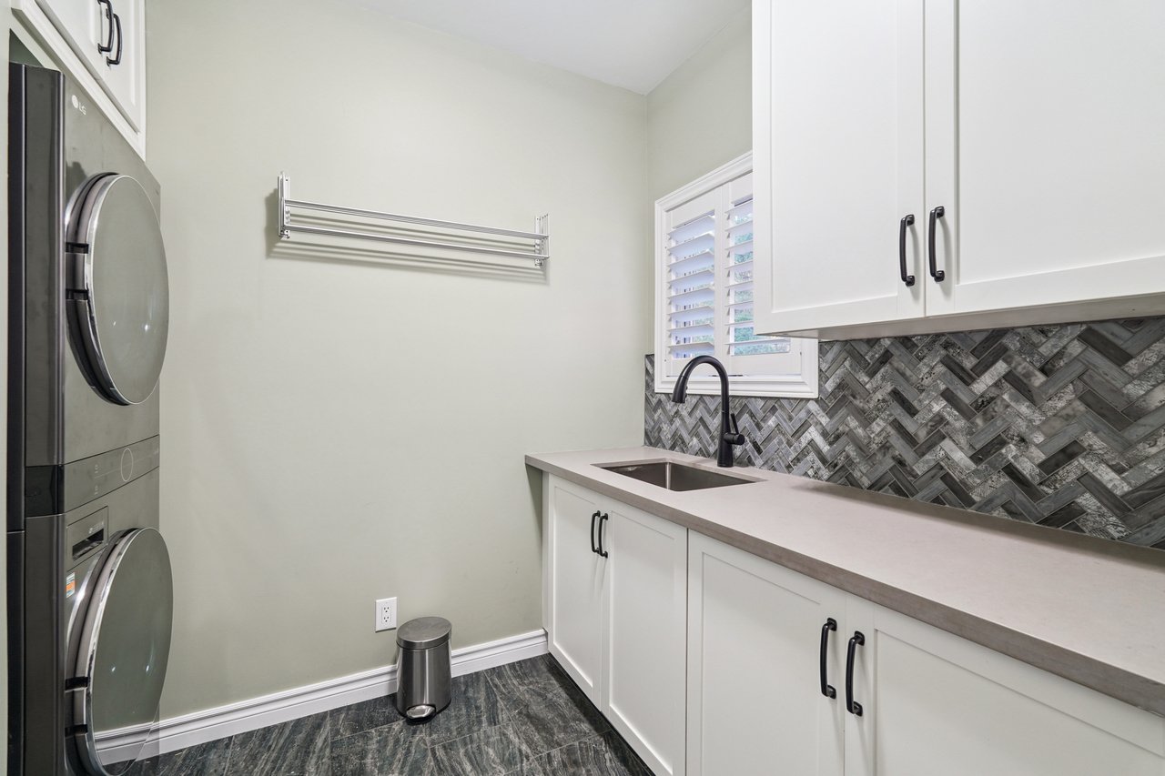 A Lifestyle Retreat in Prestigious Tyandaga Woods