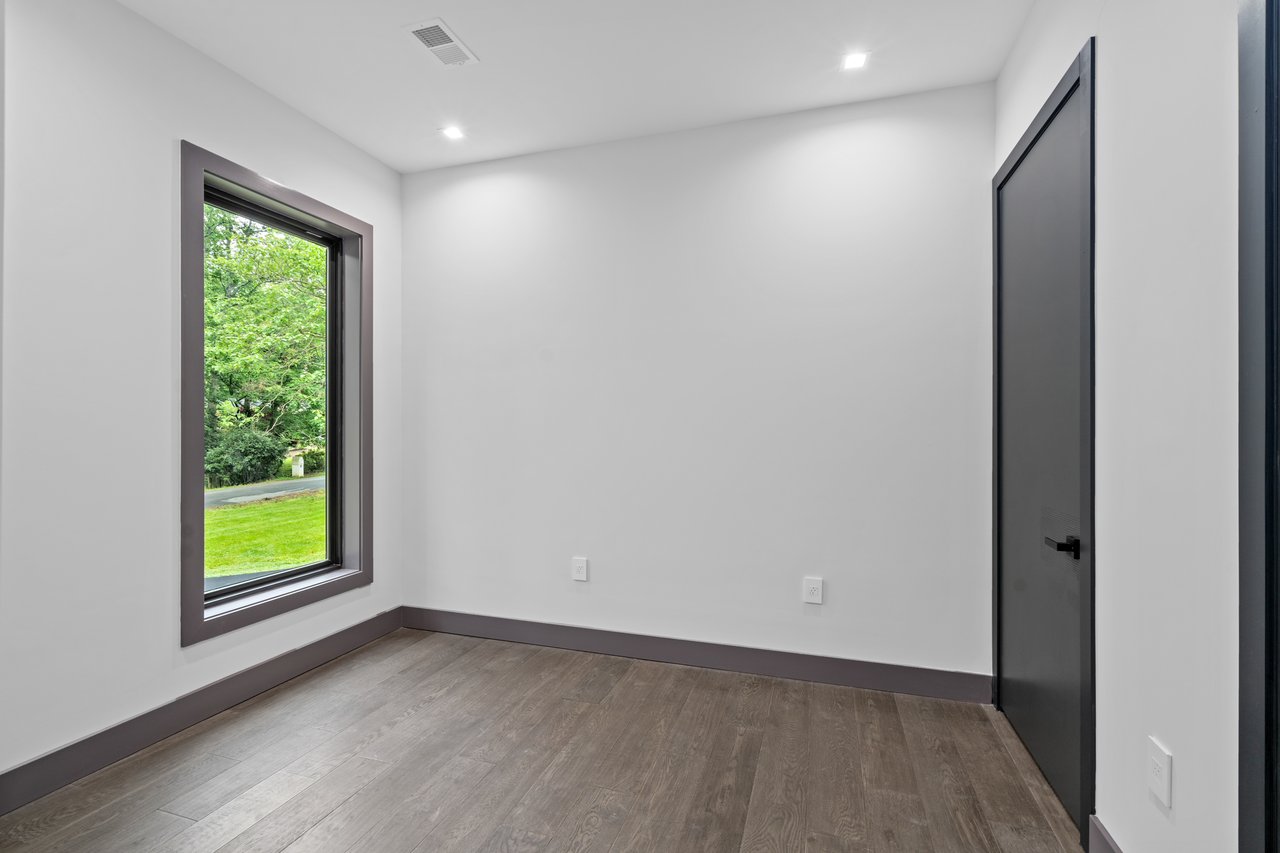 9100 Mill Pond Valley Dr