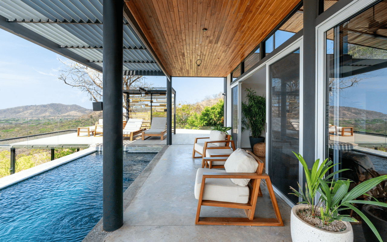 Casa Alta - Las Ventanas - Modern Tropical Oasis