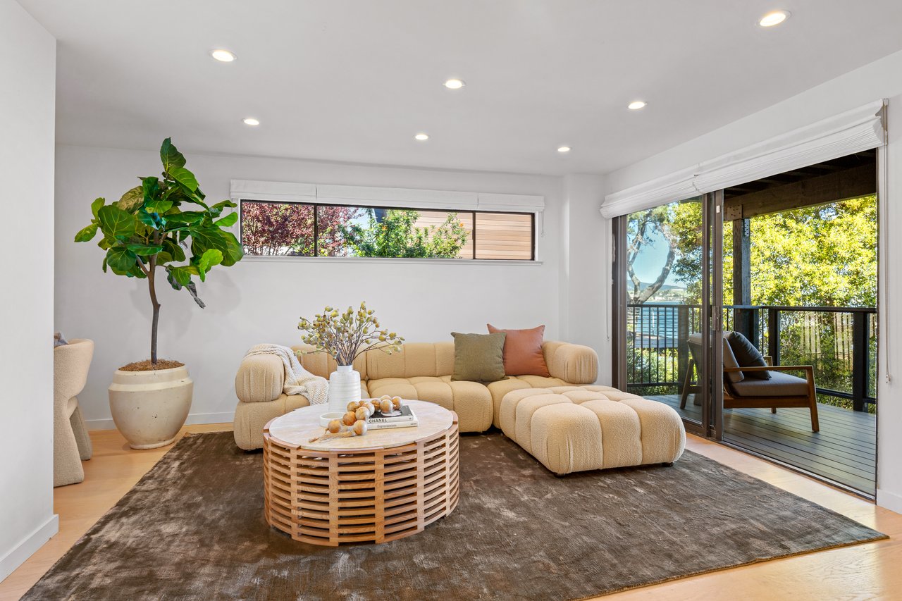 Gated View Residence on the Water