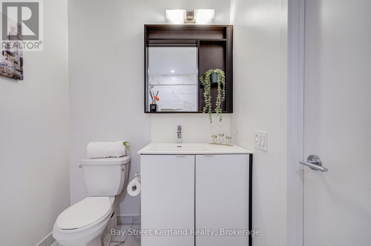 4065 Confederation Parkway #402