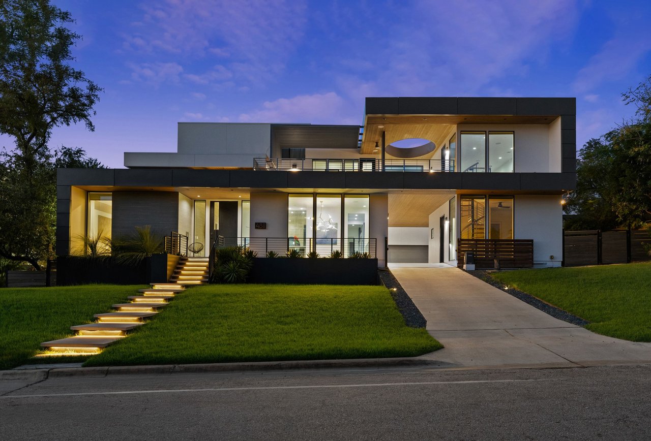 4811 Timberline Drive