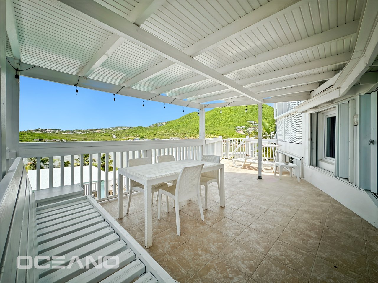 EXCLUSIVE : Set of 2 Apartments (T3 & T2) with Terraces - Charm and Investment Potential