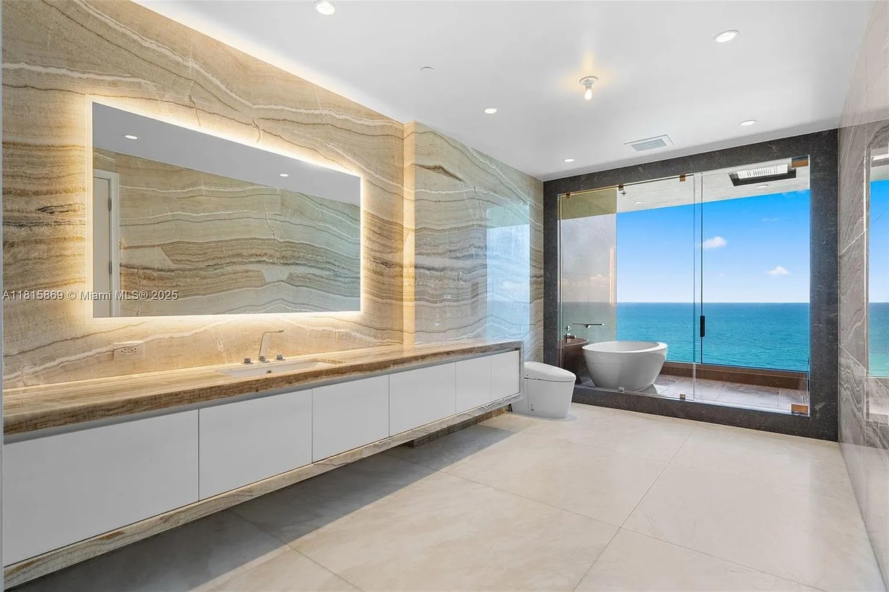 17901 Collins Ave #1607