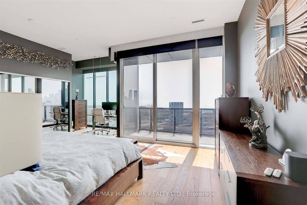 LUXURY AND SOPHISTICATION 