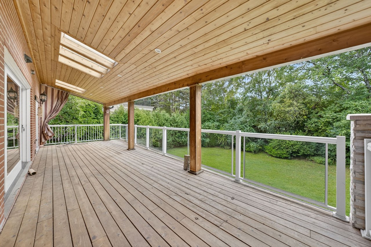 Outstanding Ravine & Park-Like Setting