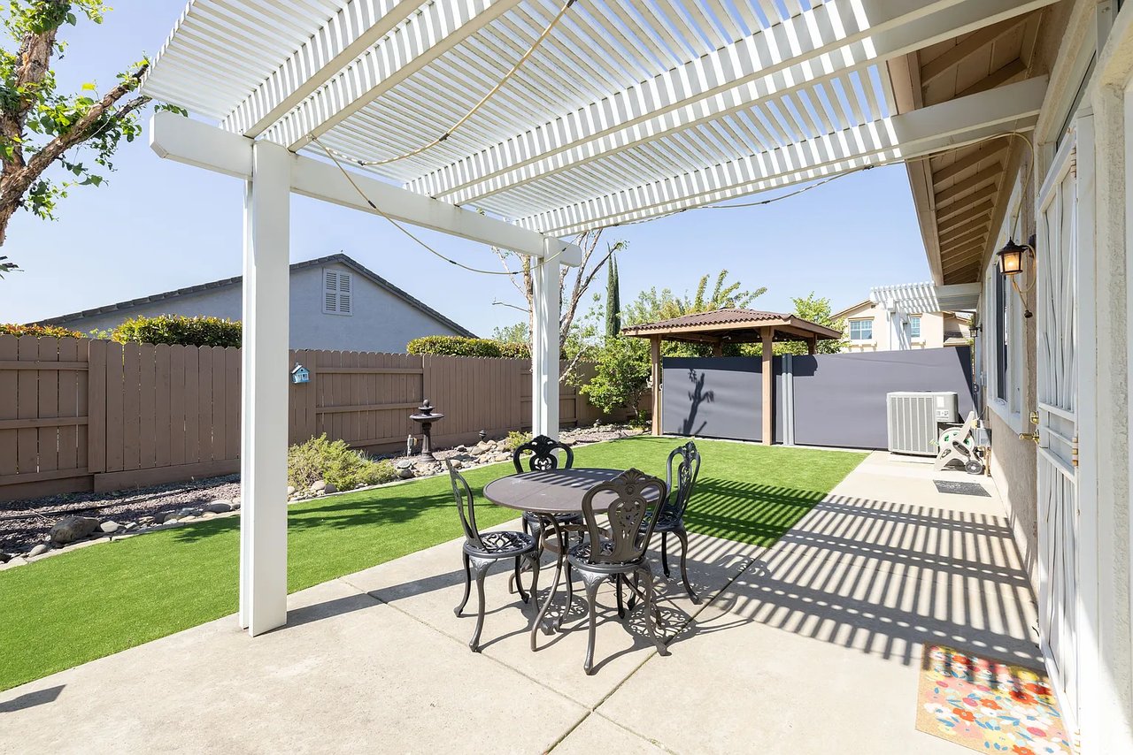 2121 Mullen Ct