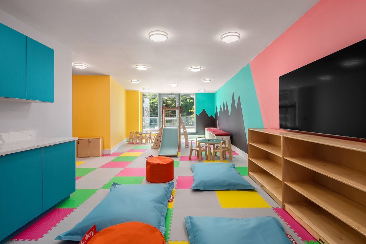 OTTO 4 BEDROOMS | 5 BATHROOMS